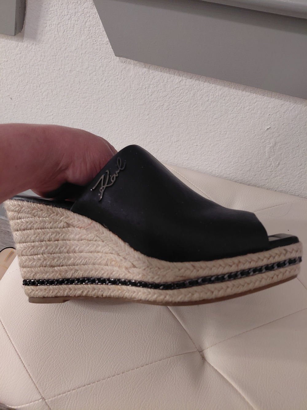 Karl Lagerfeld Black Raffia-Trim Wedge Slide